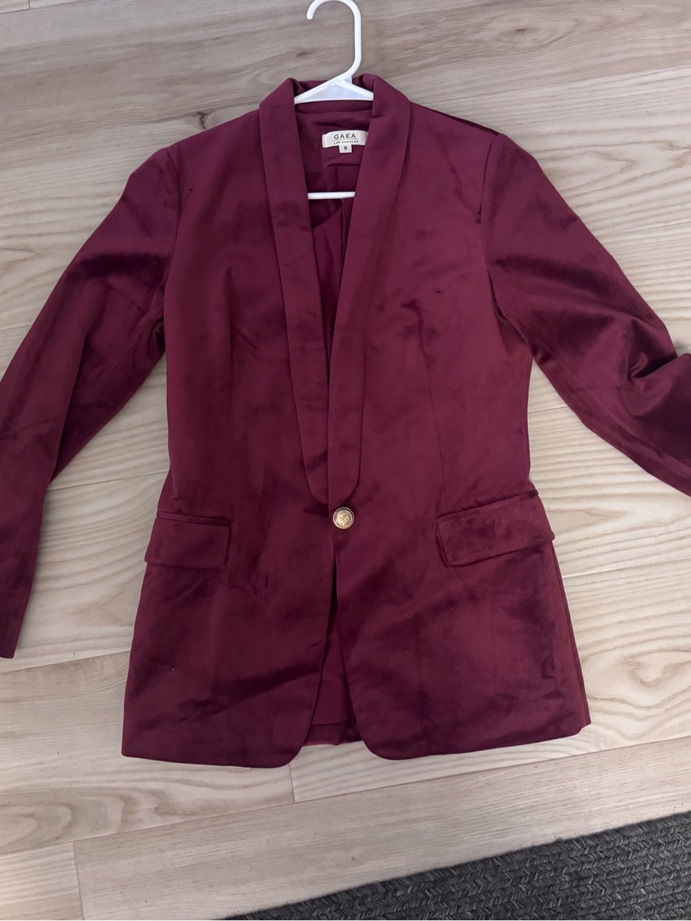 Women's velvety Burgundy Single-Button Blazer